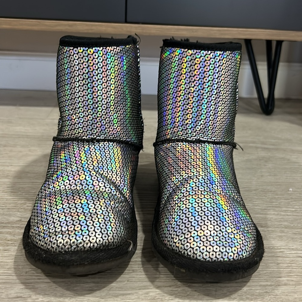 The children’s place iridescent sequin faux fur lined boots
